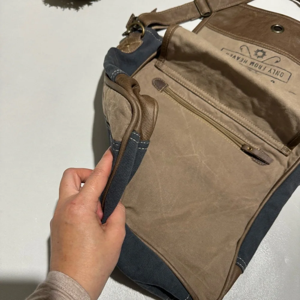 Clea Ray Upcycled Seafood‎ Lovers Canvas Messenger Crossbody Shoulder Tote Bag